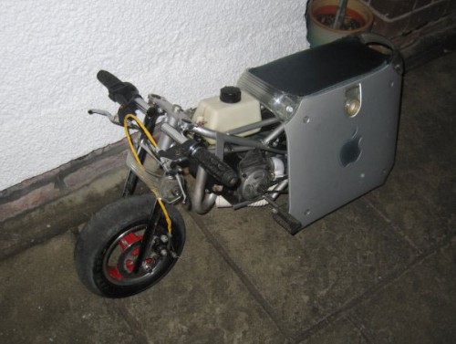 mac-g4-motorcycle-500x377.jpg
