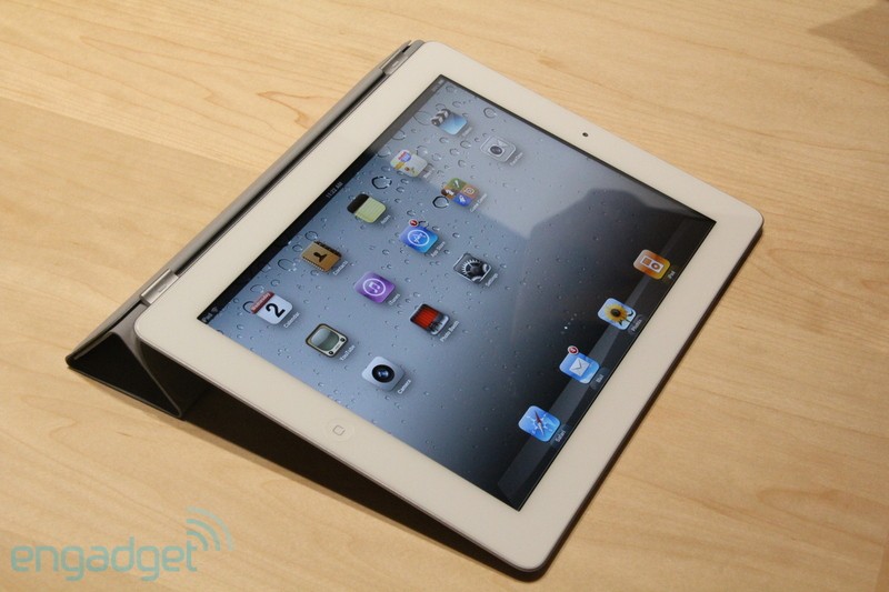 20110302-11282077-ipad-hands-img4790.jpg