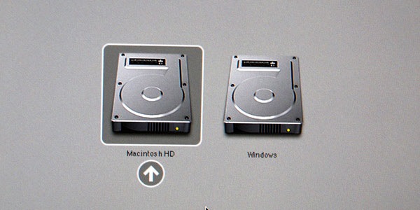 windows-on-an-apple-mac-computer.jpg