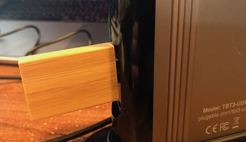 plugable_tbt3udv_usb_flash.jpg