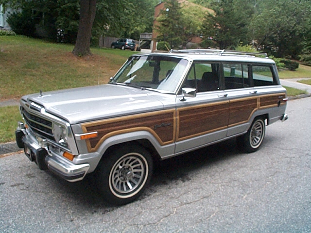 1984_jeep_grand_wagoneer-pic-27457.jpeg
