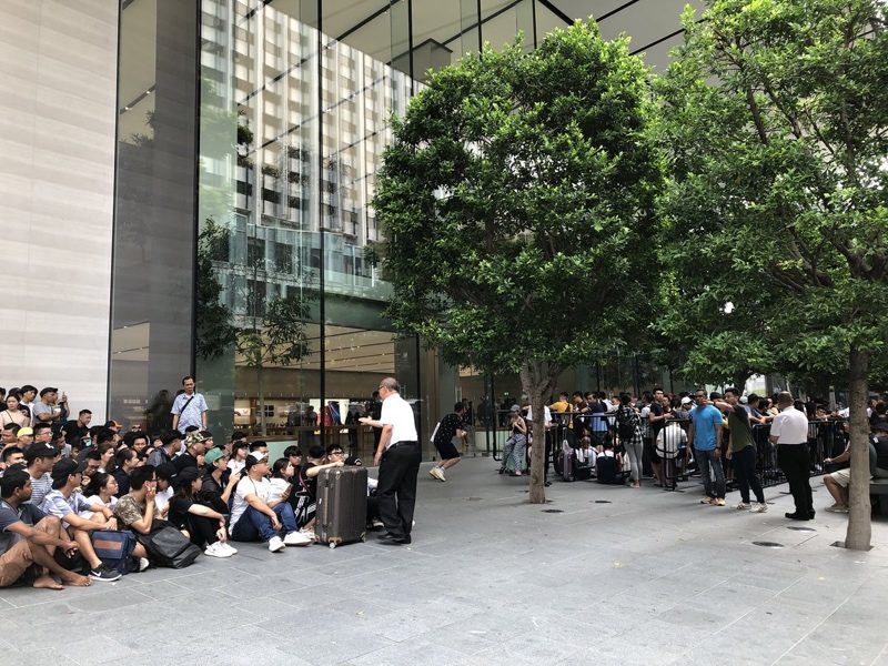 applestoresingapore-800x600.jpg
