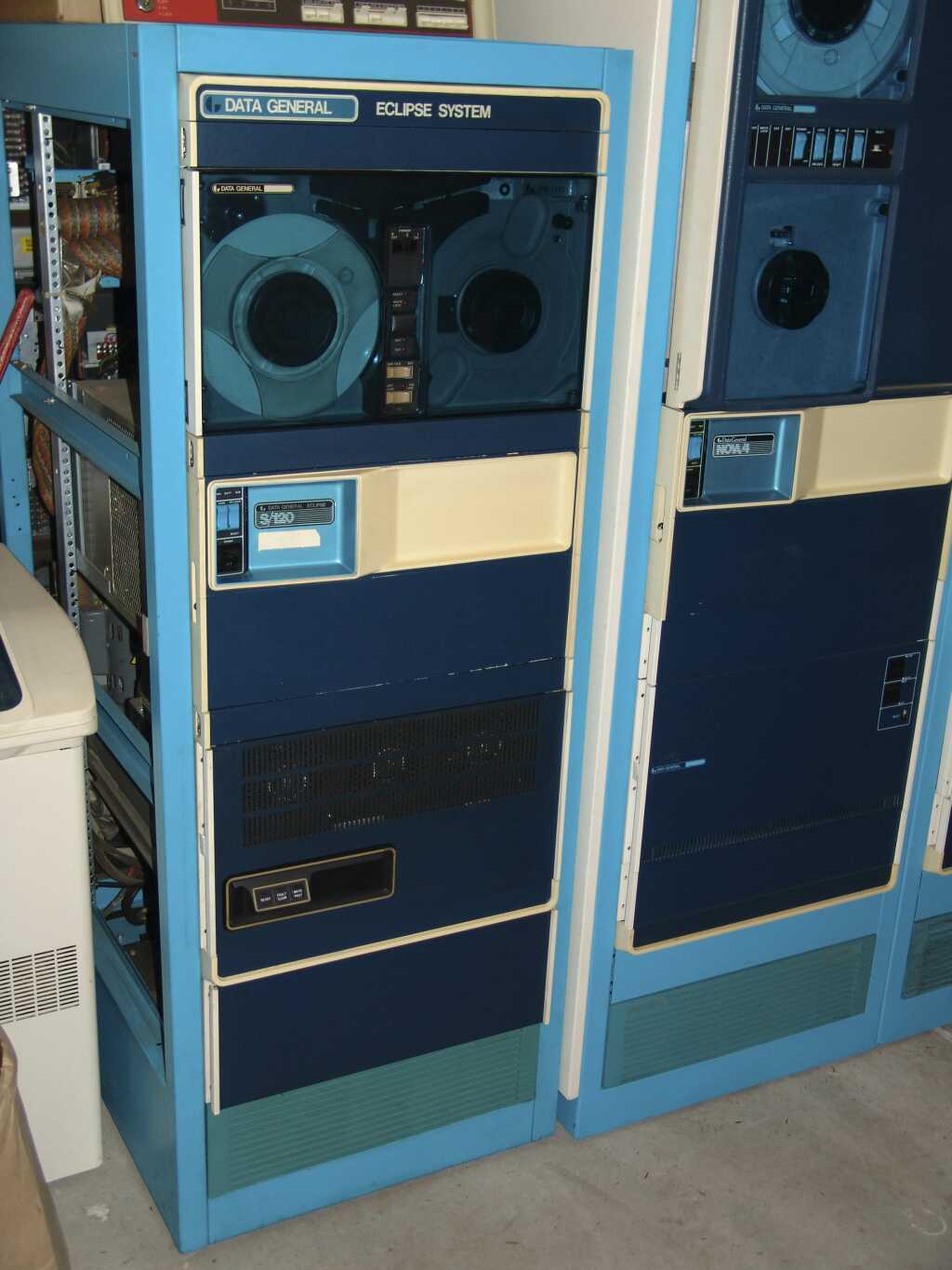 dg_racks3.jpg