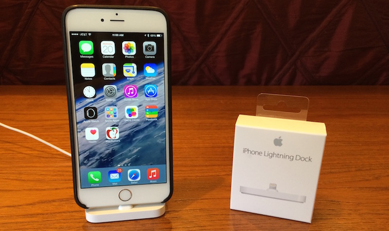 lightning_dock_iphone.jpg