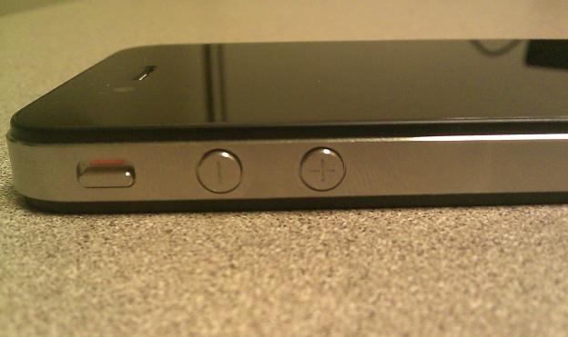 iphone_4_button_switch624x371.jpg