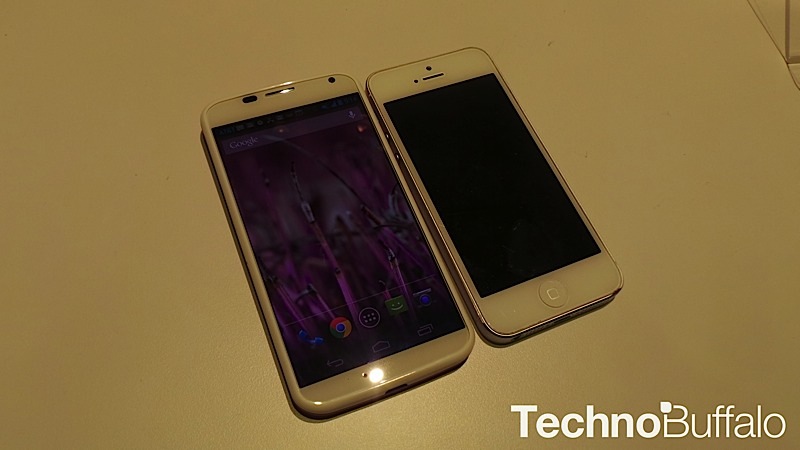moto-x-vs-iphone-5-8.jpg