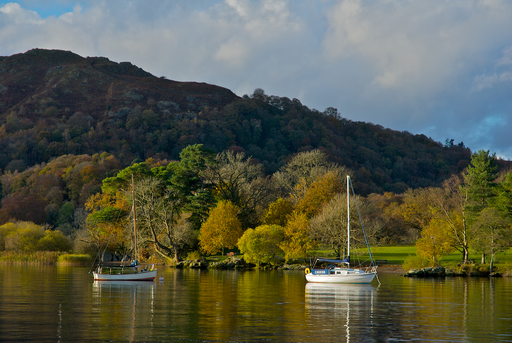 autumnboats.jpg