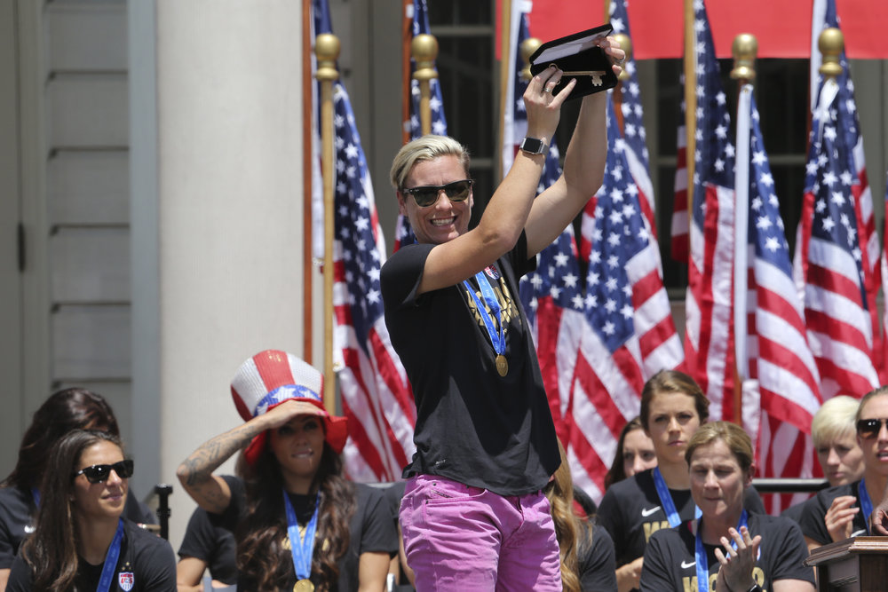 NY_PARADE_CUP_30_35679907.JPG