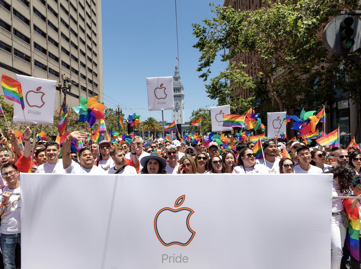 tim-cook-SF-pride-2019.jpg