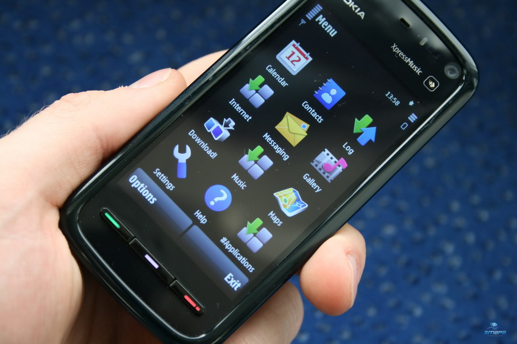 nokia-5800-xpressmusic-08.jpg