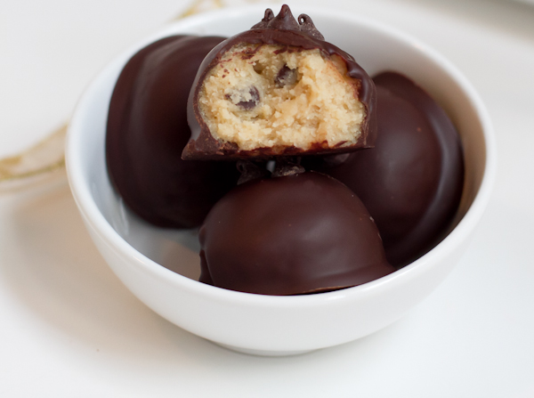 Cookie-Dough-Truffles-5032.jpg