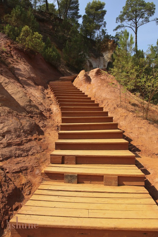ochrestairway.jpg