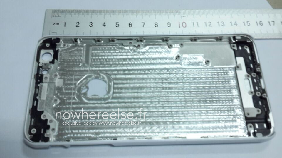 iPhone-6-Air-Coque-Grise-04.jpg
