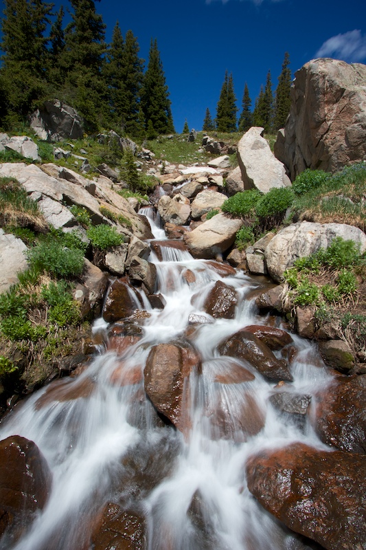 lake_isabelle_waterfall.jpg