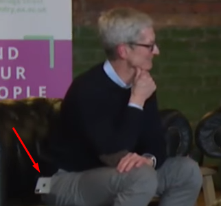 tim-cook-iphone-x.png