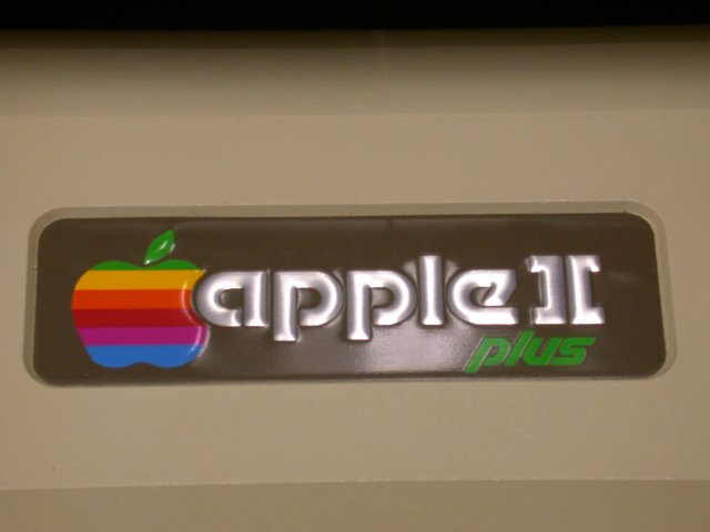 AppleIIplus-10L.jpg