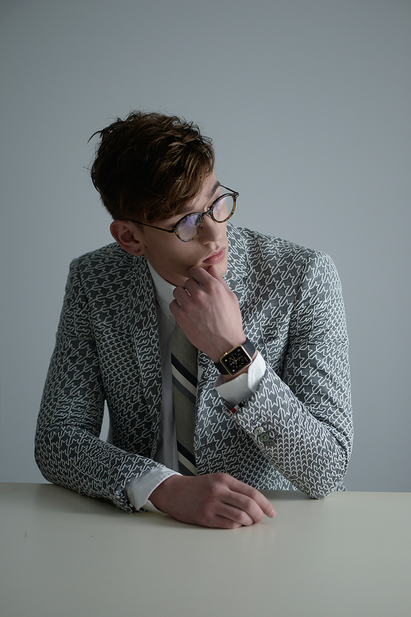 apple-watch-styling-editorial-by-east-touch-magazine-1.jpg
