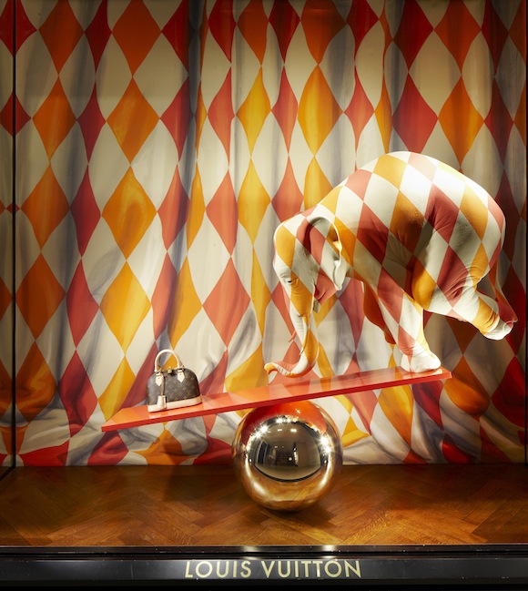 LV_11-03-31_Vitrines-Protos_08.jpg