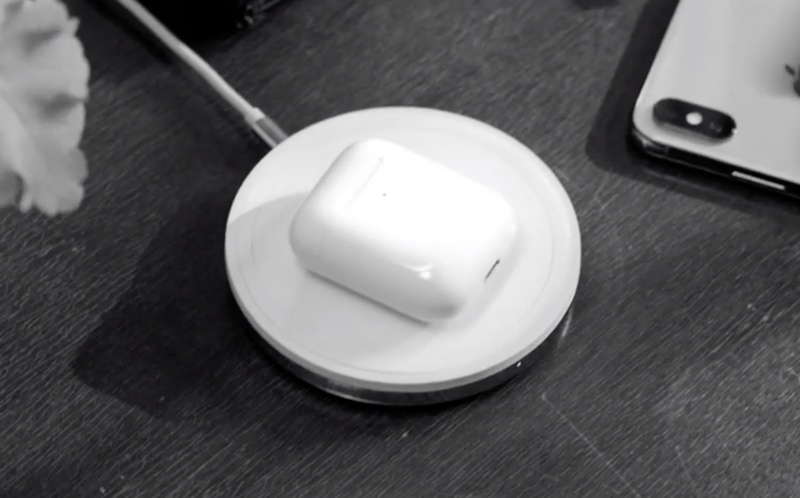 appleairpodsad.jpg