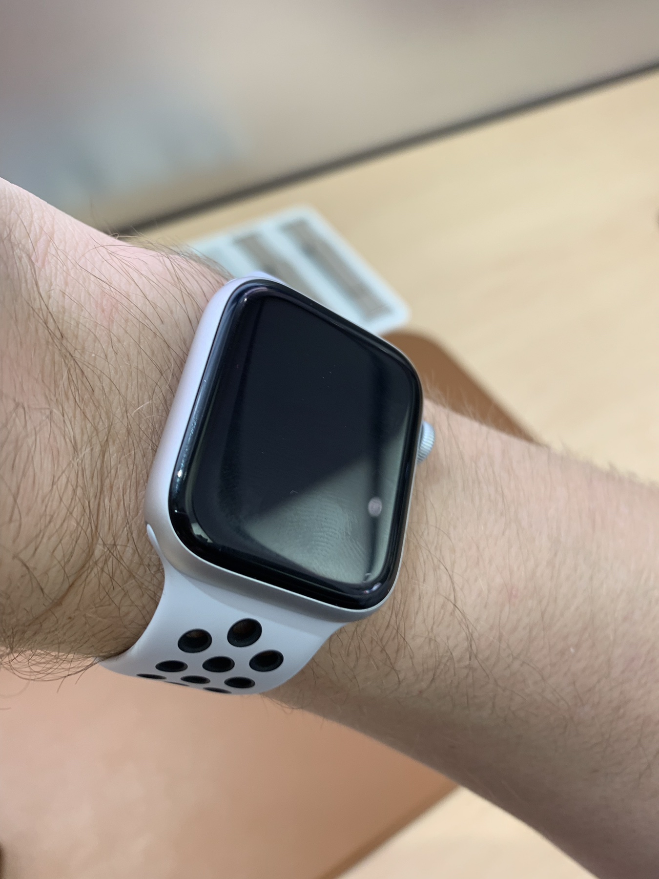 40mm vs 44mm Apple Watch S4 - Which will you get ...