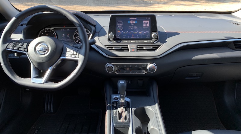 altima_cockpit.jpg