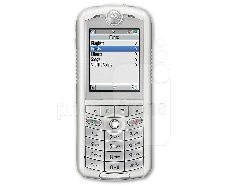Motorola-ROKR-E1-with-iTunes.jpg