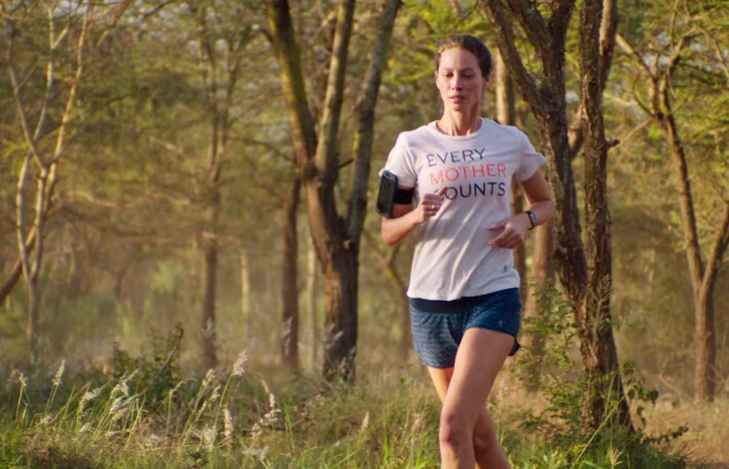 ht_apple_watch_turlington_tl_150406.jpg
