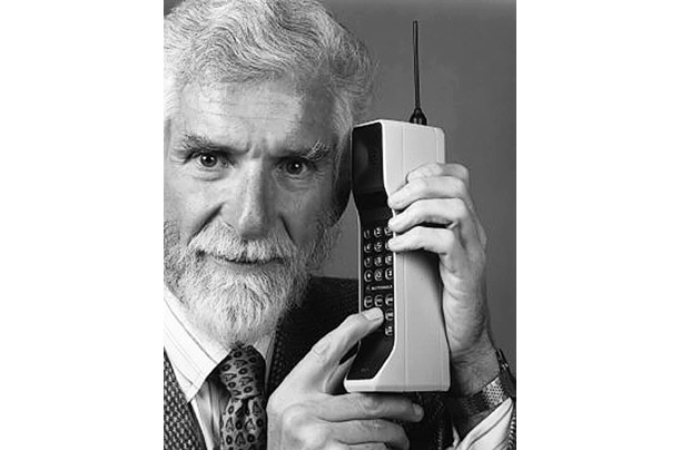 cell_phone_04.jpg
