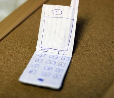 cardboardcellphone01.jpg