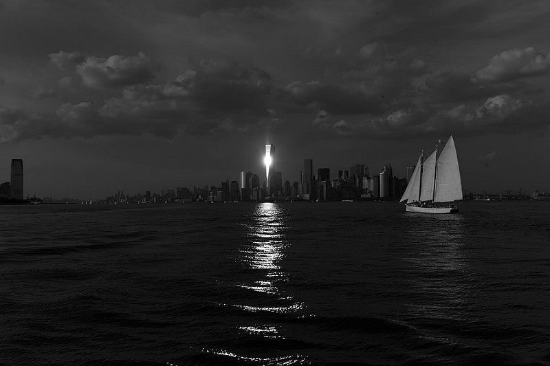 12000684894_3d61ef055f_c.jpg