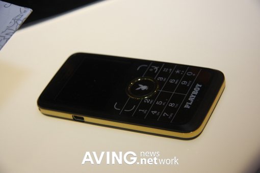 playboy-phone_03.JPG