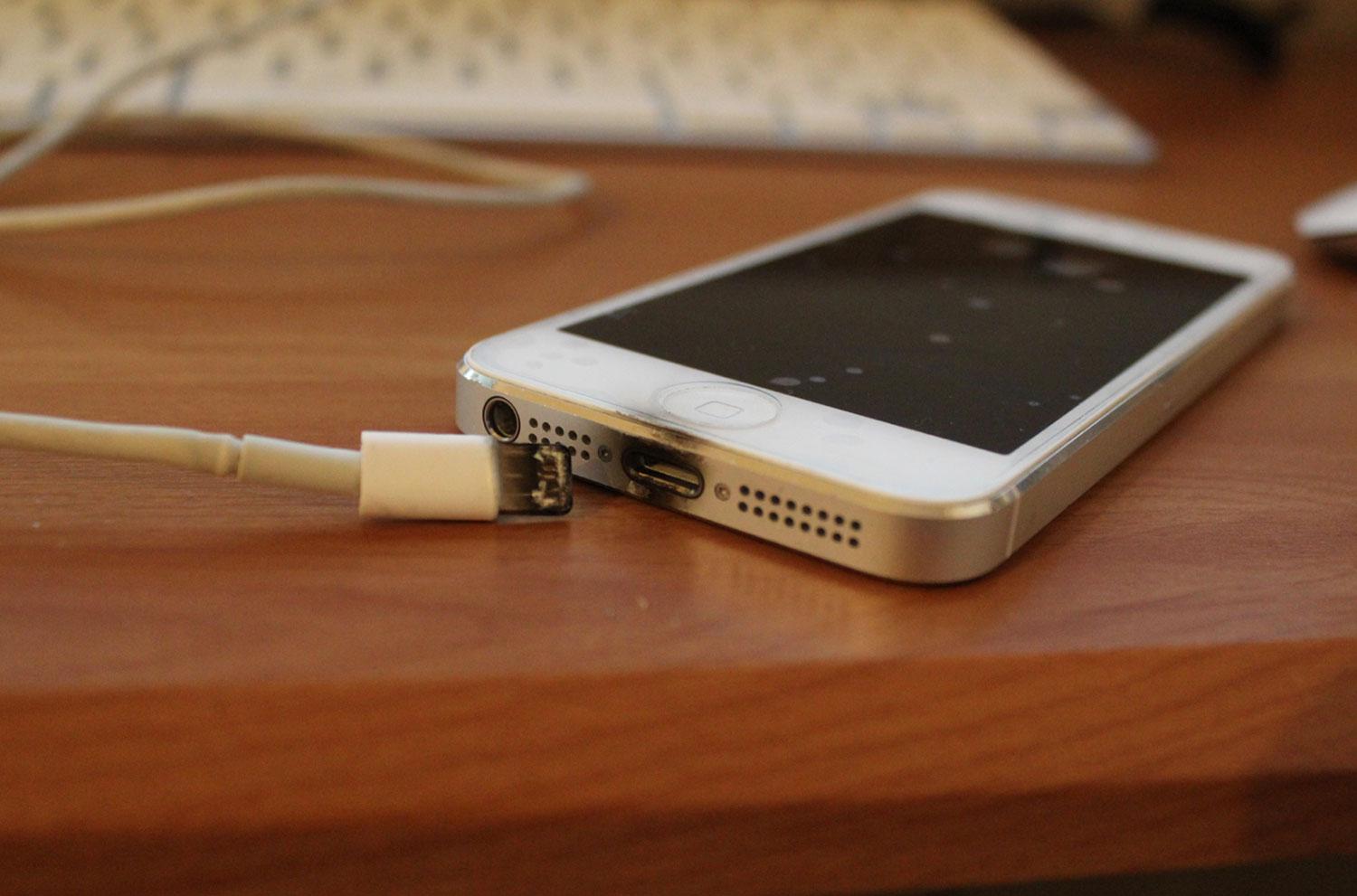 Fatal-phone-accidents-iPhone-fire.jpg