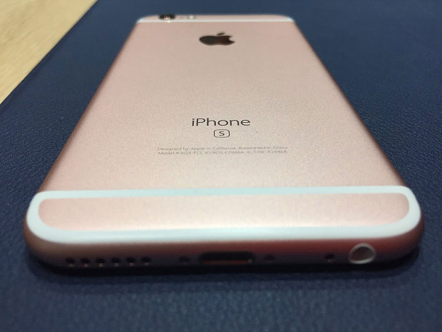 iphonehandson3_3434932b.jpg