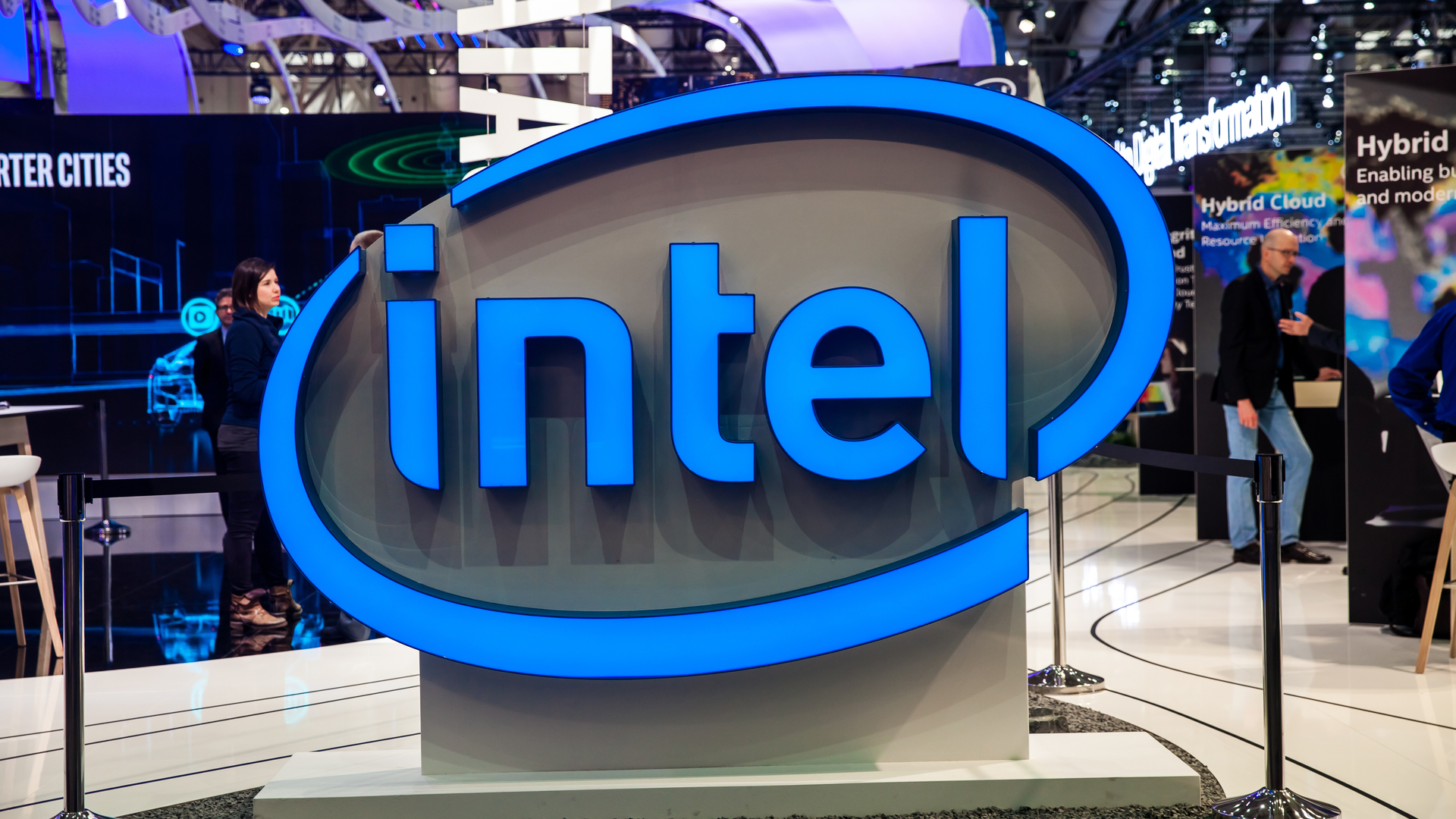 www.techradar.com