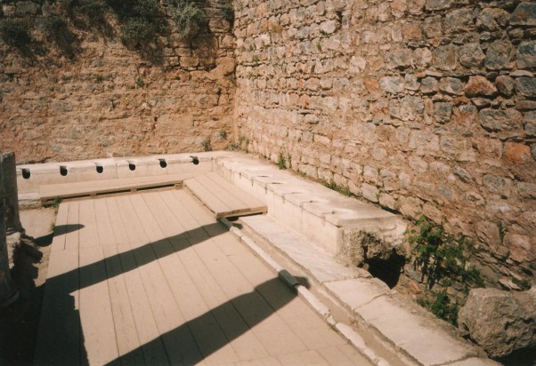 nt-ephesus-03.jpg