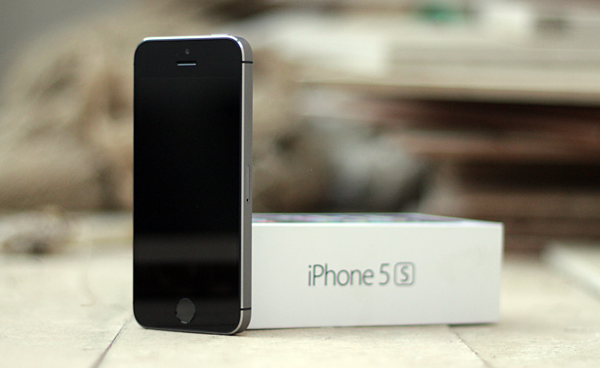 iPhone-5s-space-grey.png