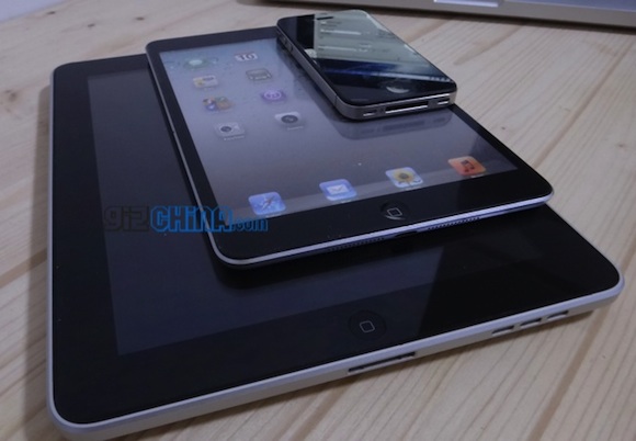 ipad_ipad_mini_mockup_iphone_2.jpg