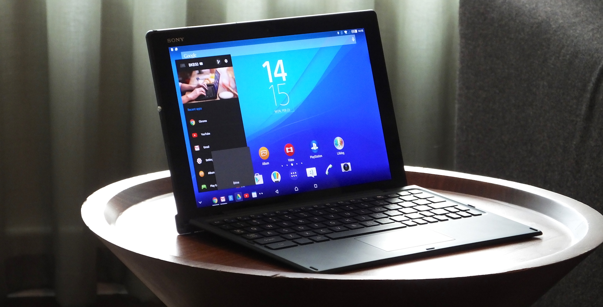 xperia-z4-tablet-keyboard.jpg