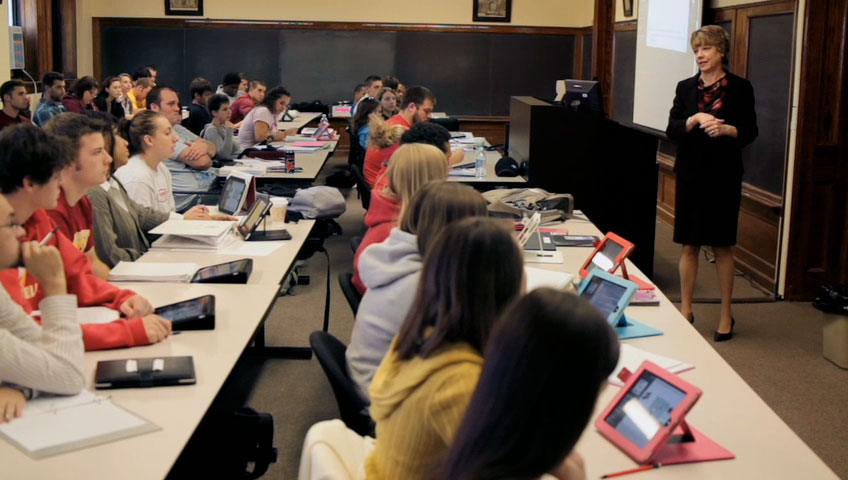 iPad-in-education-classroom.jpg