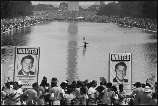 Freed-83-Reflecting-Pool-Reagan-protesters.jpg