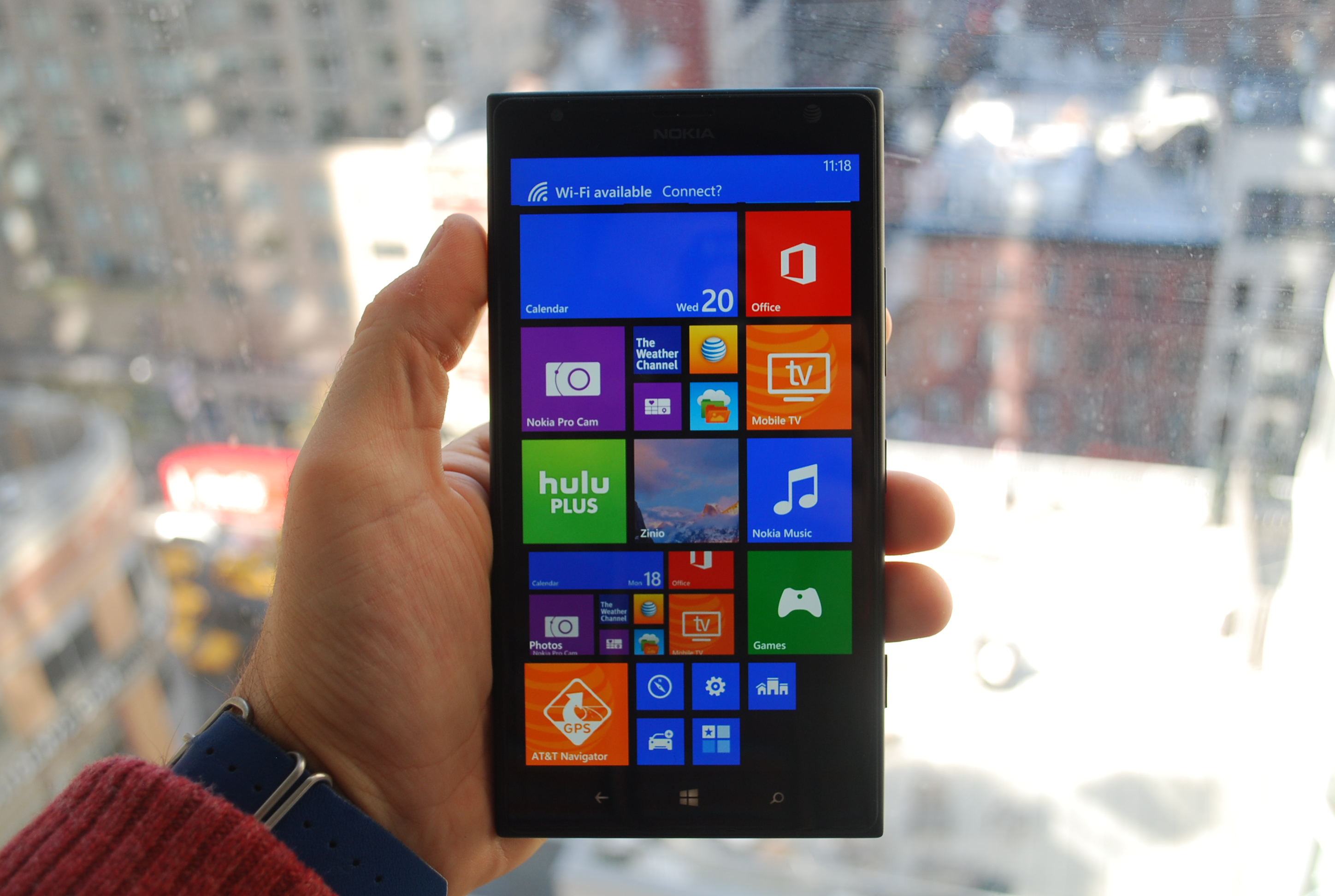 lumia-1520-hands-on.jpg