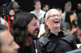 timcooklaughing-272x180.jpg