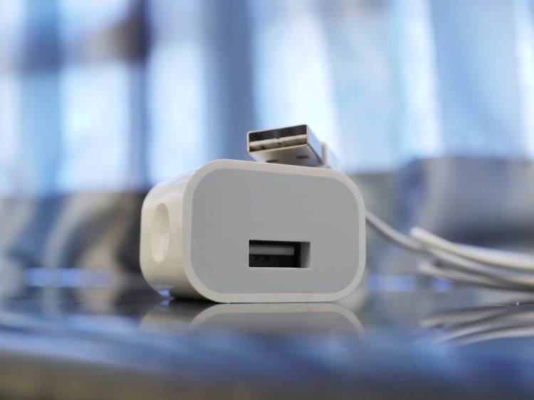 moca_cable_adapter_apple.jpeg