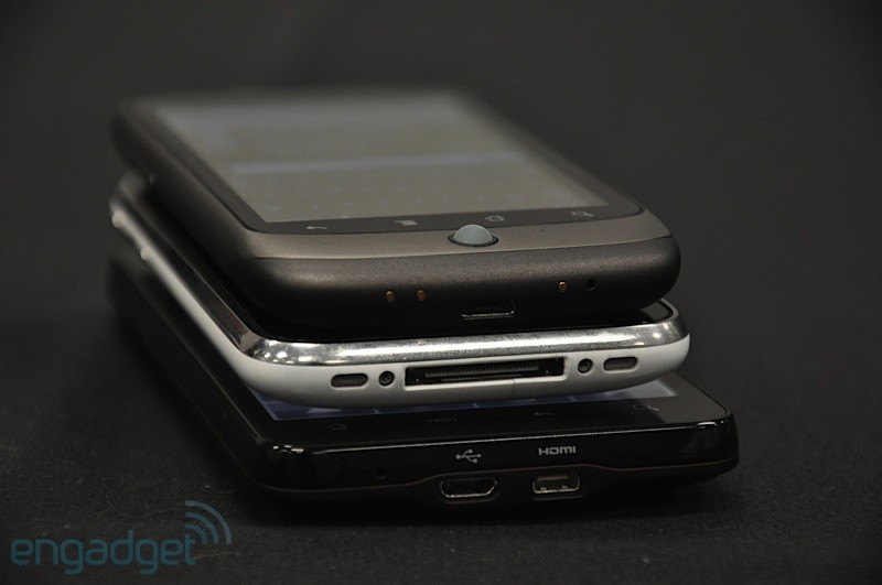 htc-evo-4g-comparo-05-hands-1269376717.jpg