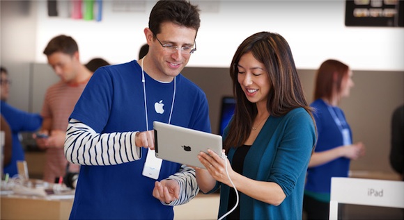 apple_retail_specialist_ipad.jpg