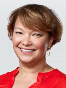 lisa-jackson-apple-250x333.jpg