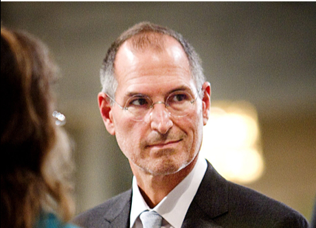 steve+jobs+in+suit.jpg