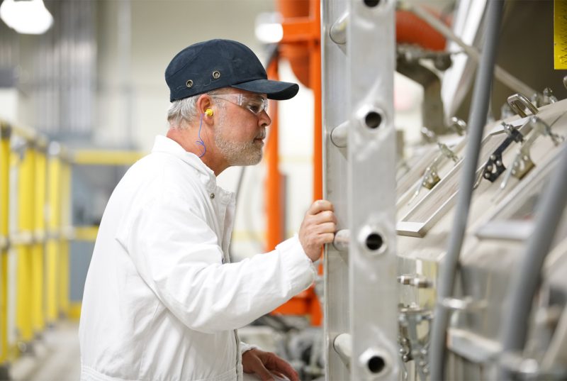 amf_earplugs_worker-800x537.jpg