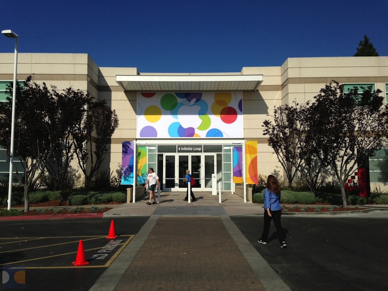 apple_town_hall_iphone_5s.jpg