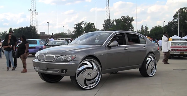 bmw-750li-on-30-inch-rims-detroit.jpg
